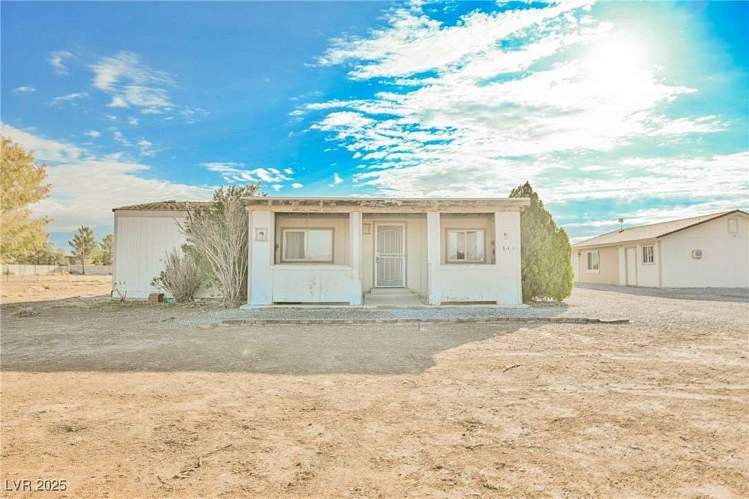 2.49 Acres of Residential Land with Home for Sale in Pahrump, Nevada