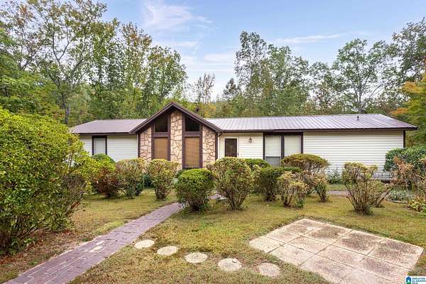 2 Acres of Residential Land with Home for Sale in Pinson, Alabama