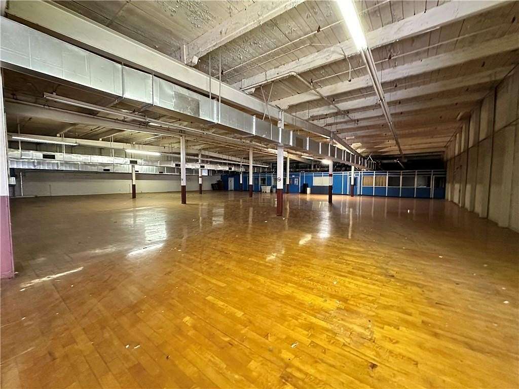 23.9 Acres of Improved Commercial Land for Sale in Alexander City, Alabama
