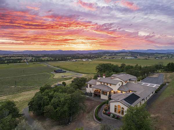 160 Acres of Improved Agricultural Land for Sale in Eagle Point, Oregon