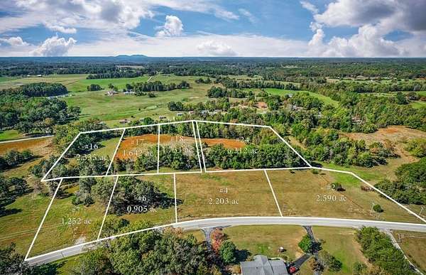 2.49 Acres of Residential Land for Auction in Walling, Tennessee