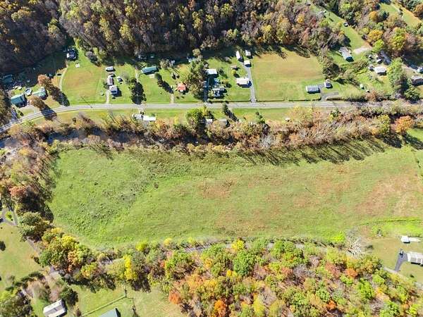18 Acres of Recreational Land for Sale in Narrows, Virginia