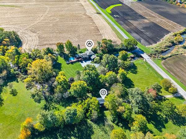 6 Acres of Land with Home for Sale in Manhattan, Illinois