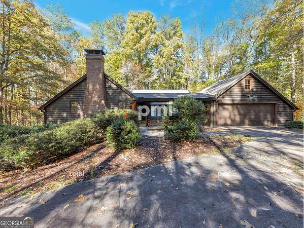 5 Acres of Residential Land with Home for Lease in Fairburn, Georgia