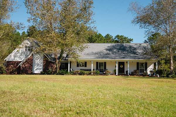 120 Acres of Land with Home for Sale in Richton, Mississippi