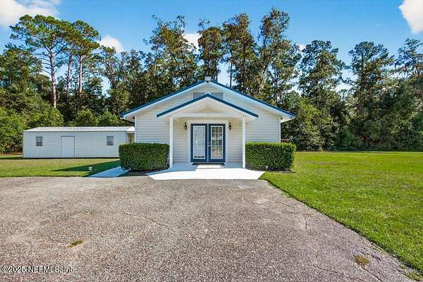 2 Acres of Improved Residential Land for Sale in Hilliard, Florida