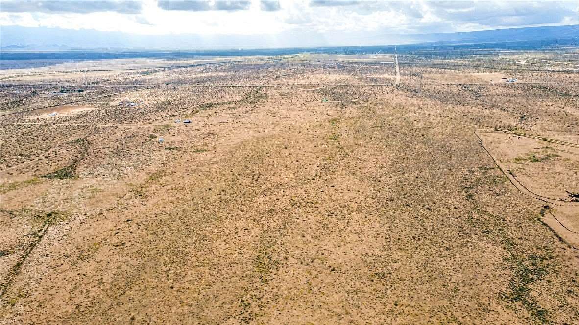 20 Acres of Recreational Land for Sale in Golden Valley, Arizona