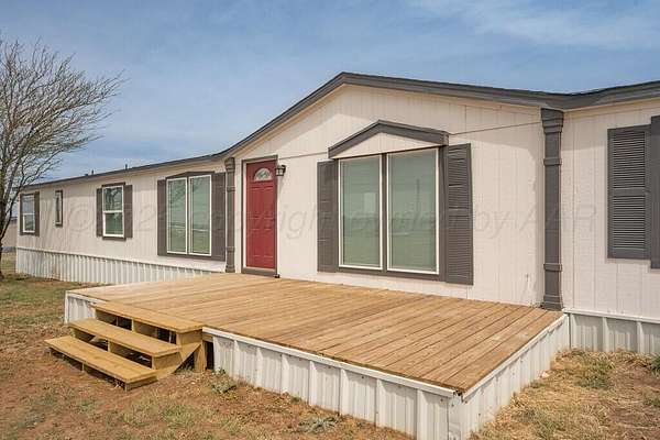 2.87 Acres of Residential Land with Home for Sale in Amarillo, Texas