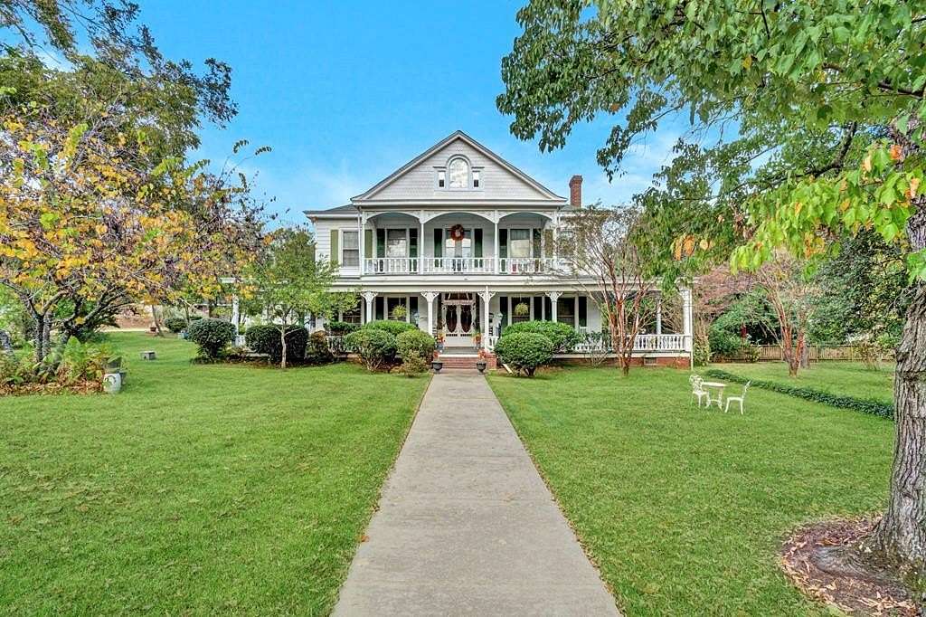 3 Acres of Residential Land with Home for Sale in Abbeville, South Carolina