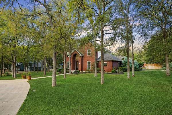 2 Acres of Improved Mixed-Use Land for Sale in Cedar Creek, Texas