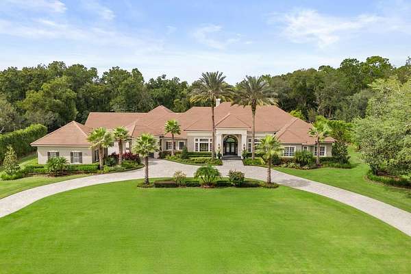 2.89 Acres of Residential Land with Home for Sale in Longwood, Florida