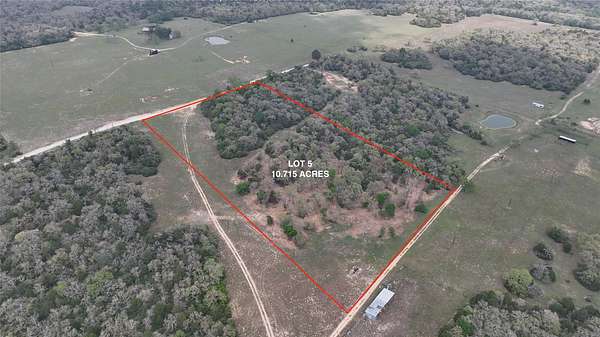 10.7 Acres of Land for Sale in Rockdale, Texas