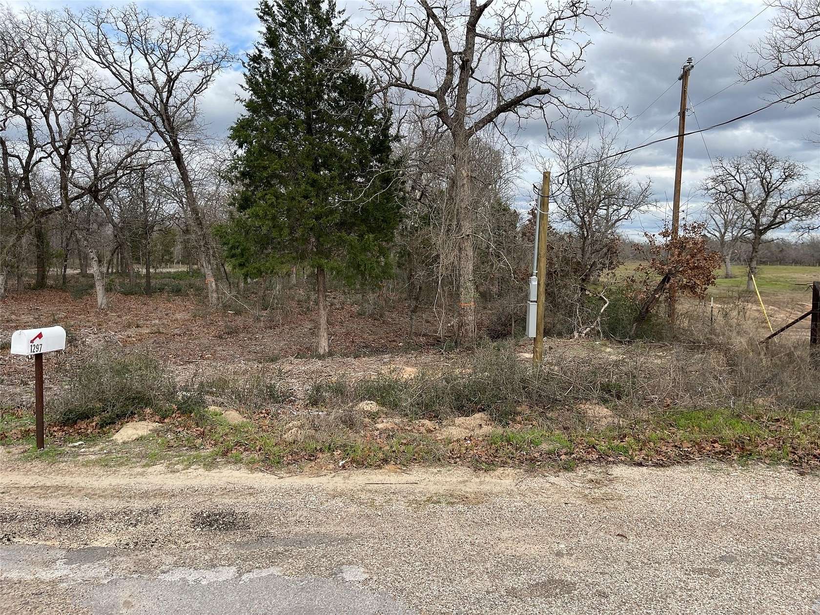 1.41 Acres of Residential Land for Sale in Rockdale, Texas
