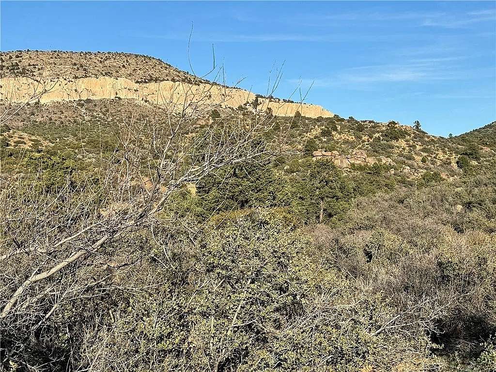 10 Acres of Land for Sale in Kingman, Arizona