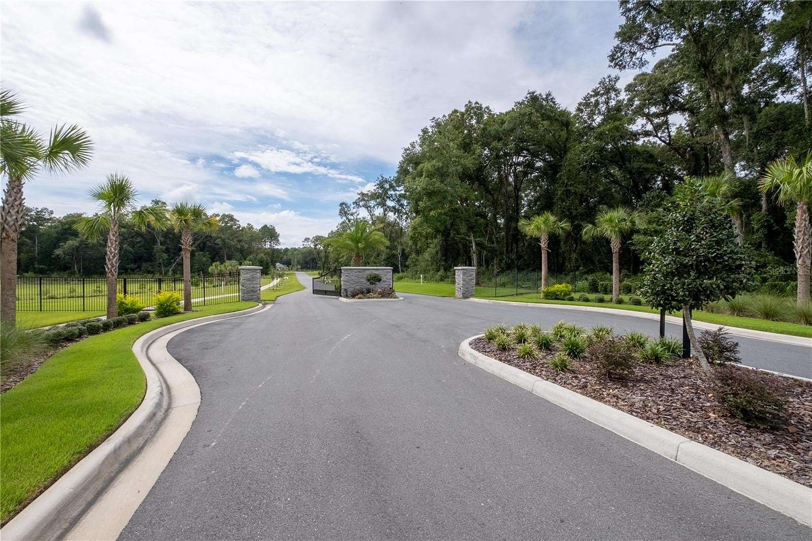 1.4 Acres of Residential Land for Sale in Newberry, Florida