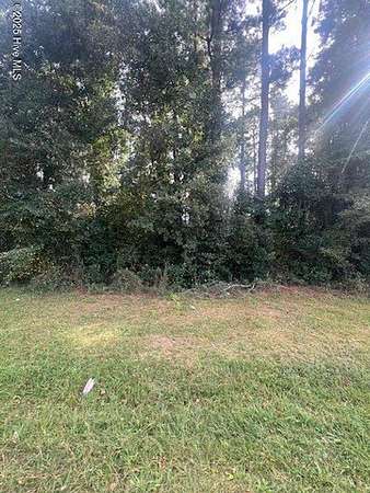 0.7 Acres of Residential Land for Sale in Laurinburg, North Carolina