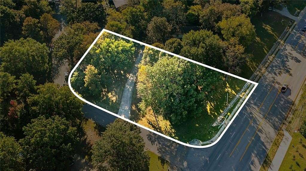 0.37 Acres of Residential Land for Sale in Fayetteville, Arkansas