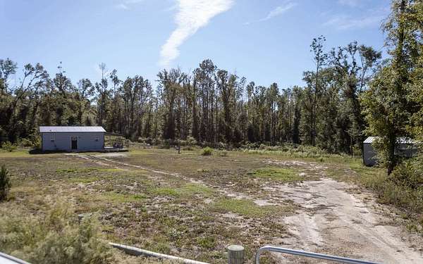 5 Acres of Land for Sale in Live Oak, Florida