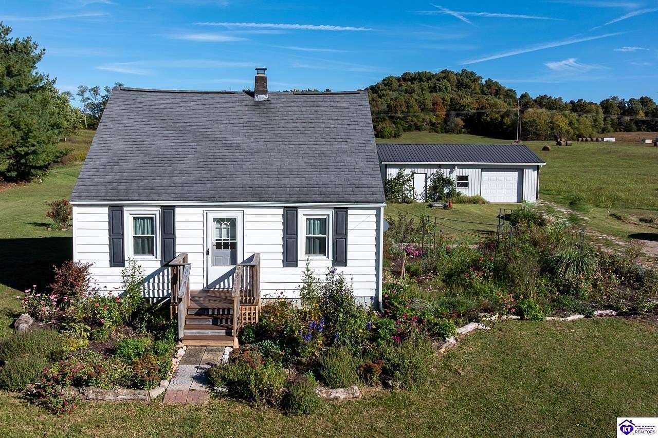 4.4 Acres of Land with Home for Sale in Cecilia, Kentucky