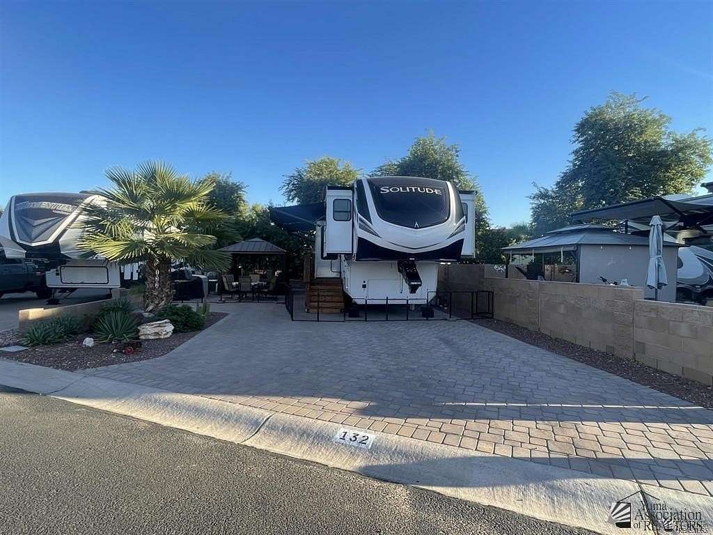 Improved Residential Land for Sale in Yuma, Arizona