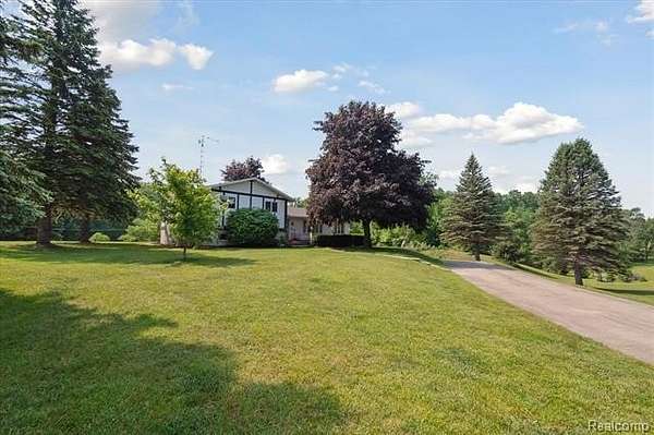 10.5 Acres of Land with Home for Sale in Bad Axe, Michigan