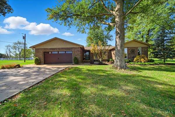 2.1 Acres of Residential Land with Home for Sale in Franklin Township, Ohio