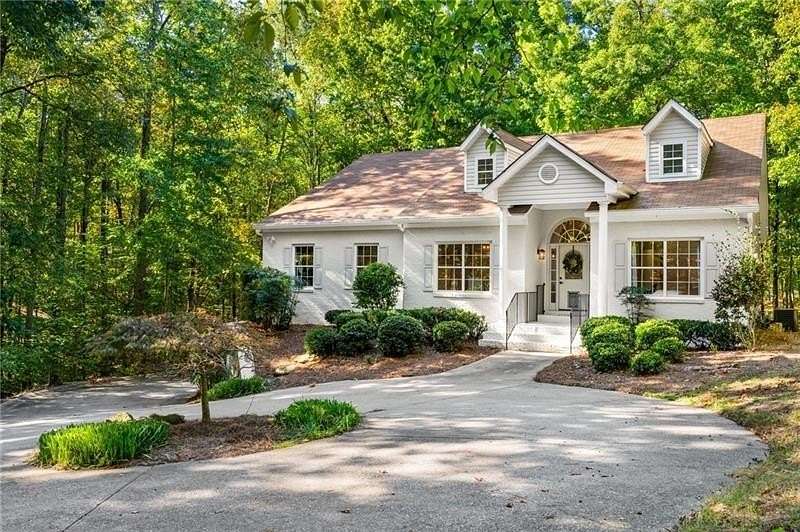 3 Acres of Residential Land with Home for Sale in Milton, Georgia