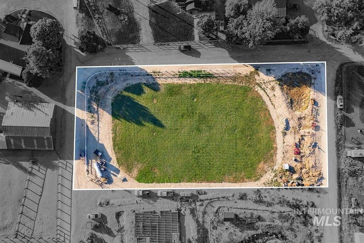 1.25 Acres of Residential Land for Sale in Middleton, Idaho