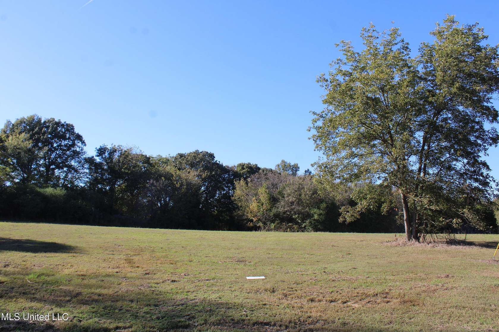 1.39 Acres of Residential Land for Sale in Como, Mississippi