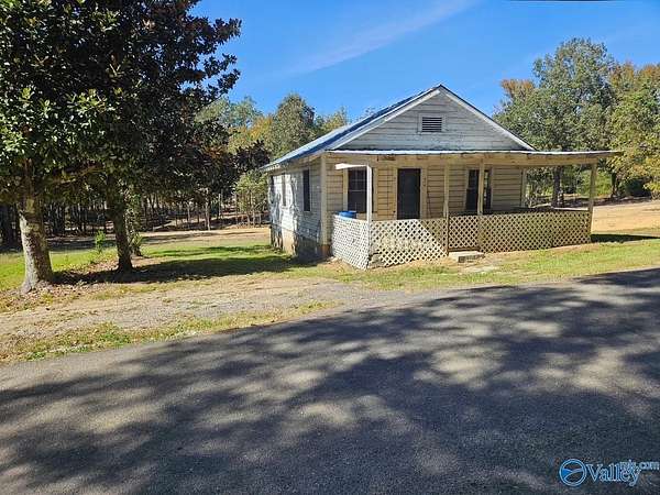 0.76 Acres of Residential Land for Sale in Centre, Alabama