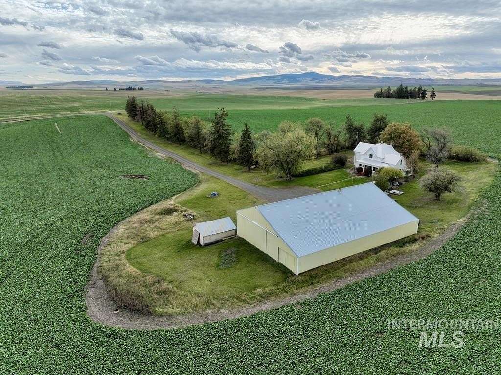 5 Acres of Residential Land with Home for Sale in Nezperce, Idaho