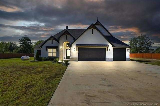 2.5 Acres of Residential Land with Home for Sale in Broken Arrow, Oklahoma