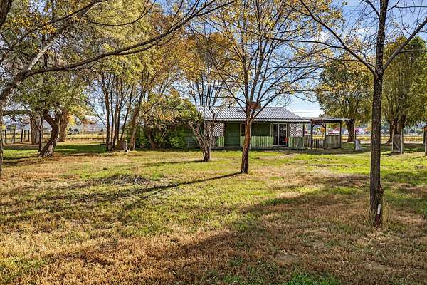 7.57 Acres of Land with Home for Sale in Prineville, Oregon