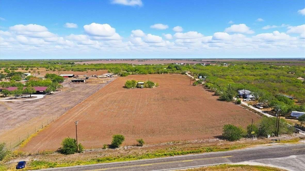 8.74 Acres of Residential Land for Sale in Robstown, Texas