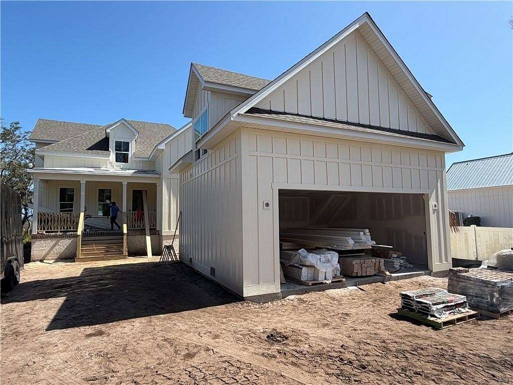 1.55 Acres of Land with Home for Sale in Saint Simons Island, Georgia