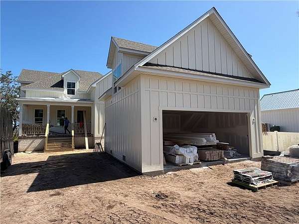 1.55 Acres of Land with Home for Sale in Saint Simons Island, Georgia