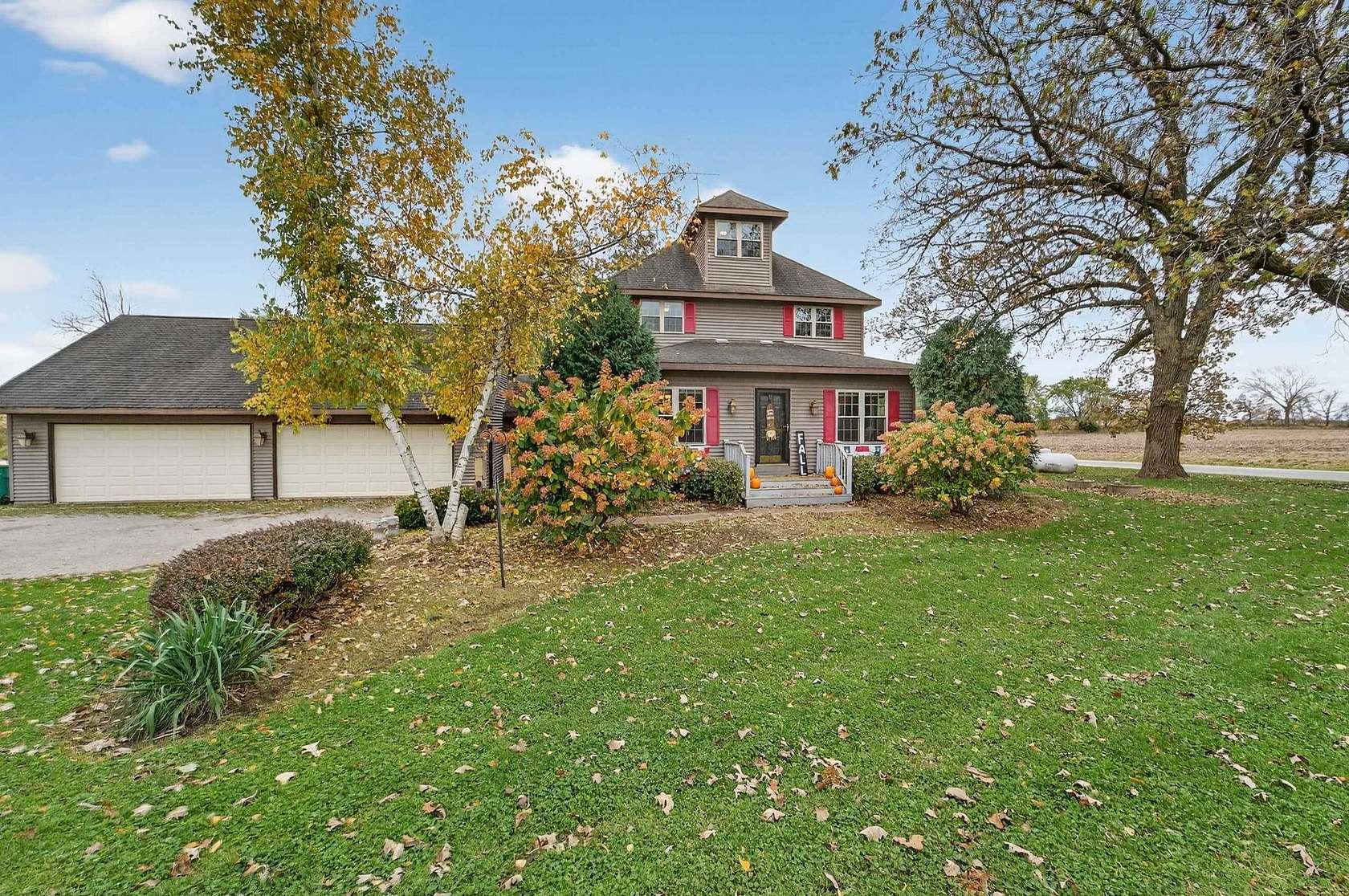 5.2 Acres of Residential Land with Home for Sale in Marshall, Wisconsin