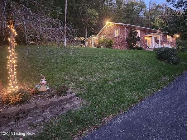 5 Acres of Residential Land with Home for Sale in Carrollton, Kentucky