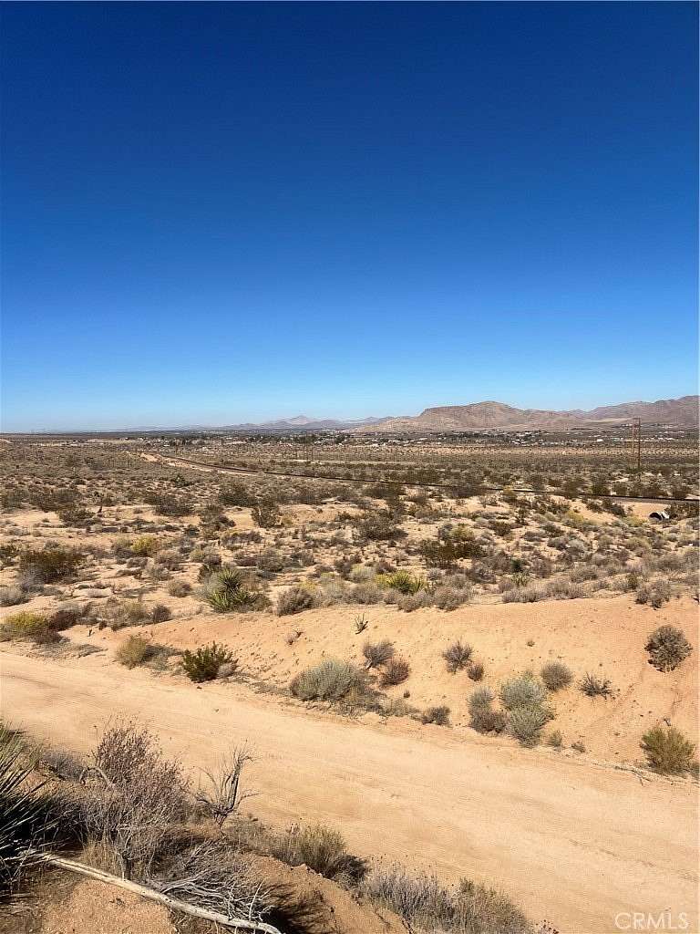2 Acres of Residential Land for Sale in Apple Valley, California