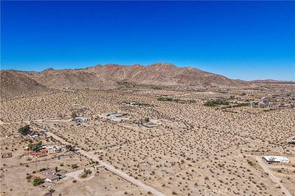 2.5 Acres of Residential Land for Sale in Joshua Tree, California
