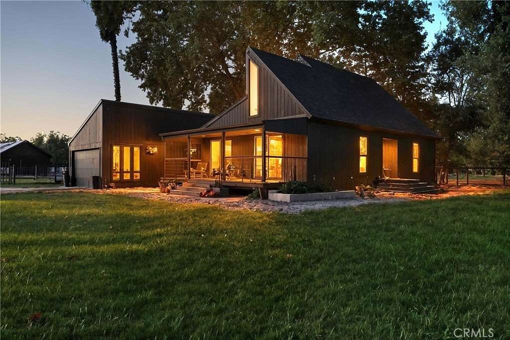 10.2 Acres of Land with Home for Sale in Finley, California