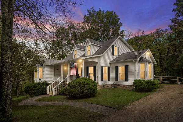 5.5 Acres of Residential Land with Home for Sale in Hermitage, Tennessee