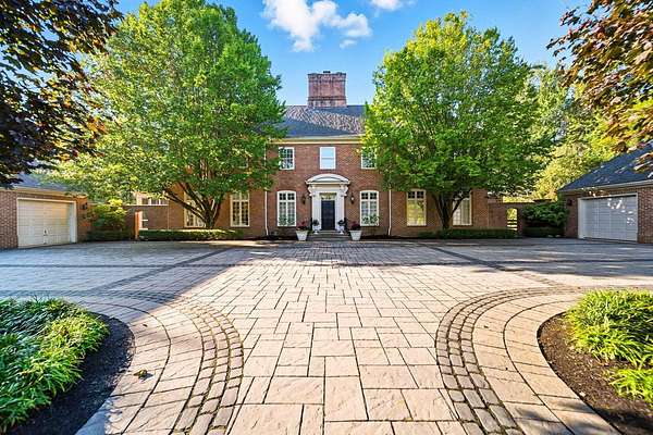 4.37 Acres of Residential Land with Home for Sale in Blacklick, Ohio