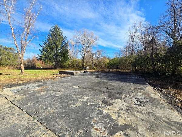 6.1 Acres of Residential Land for Sale in Farmington, Missouri