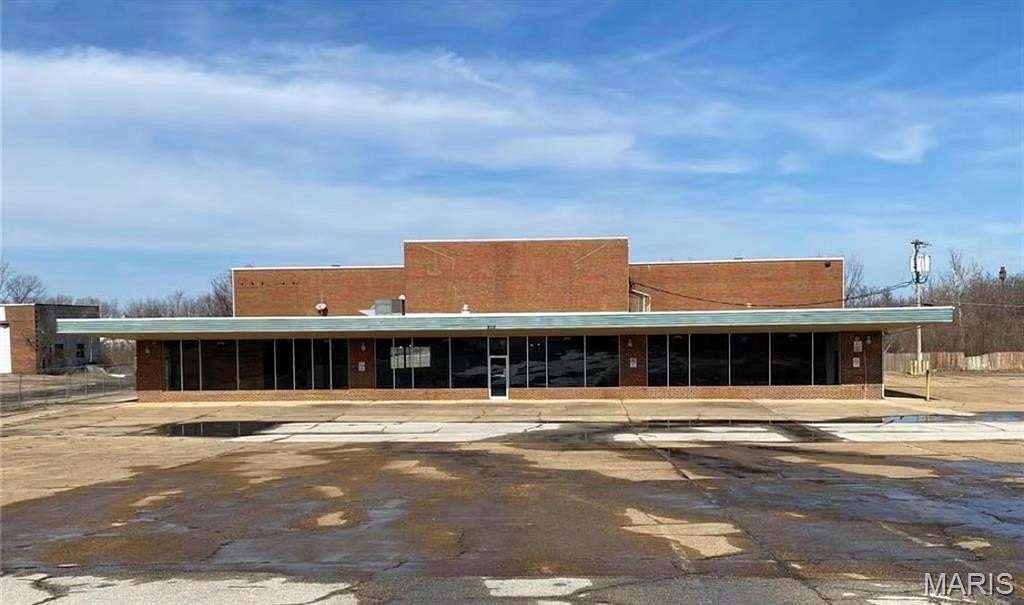 2.35 Acres of Commercial Land for Sale in St. Robert, Missouri