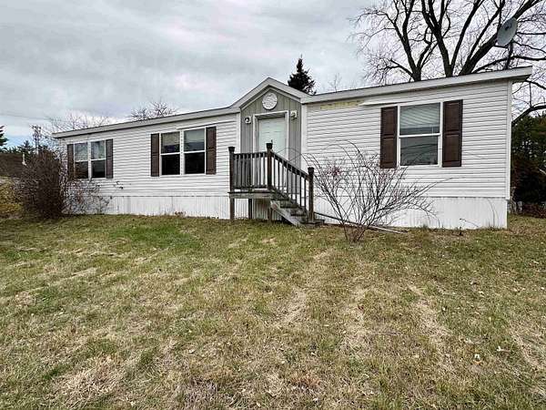 4.3 Acres of Residential Land with Home for Sale in Newmarket, New Hampshire