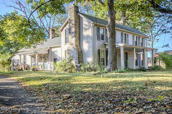 1.67 Acres of Residential Land with Home for Sale in Louisville, Kentucky