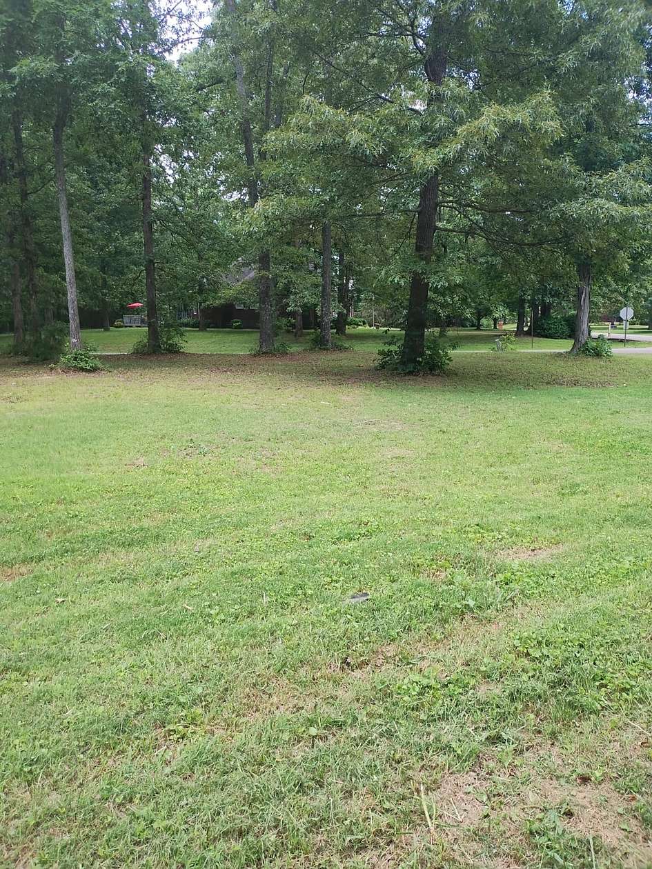 2.14 Acres of Residential Land for Sale in Lawrenceburg, Tennessee
