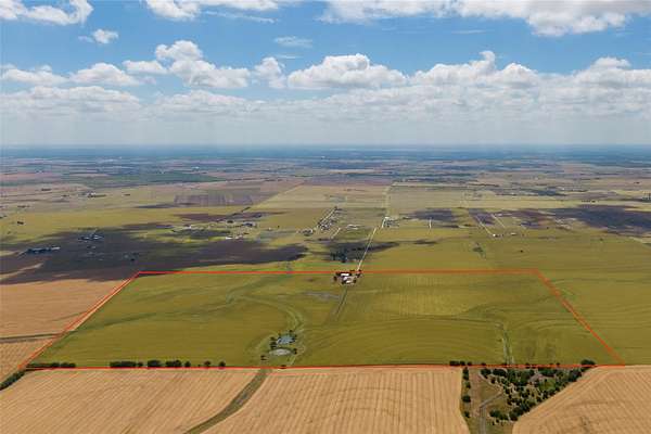 231 Acres of Recreational Land & Farm for Sale in Coupland, Texas