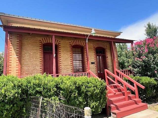 4.25 Acres of Improved Commercial Land for Sale in Rockdale, Texas